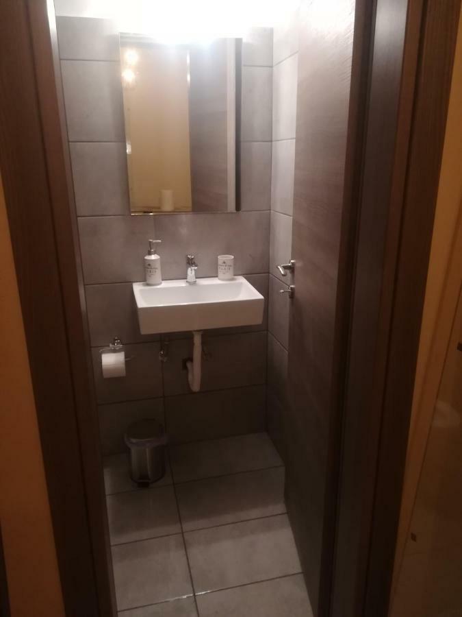 Pireaus Charming Sparkle المظهر الخارجي الصورة